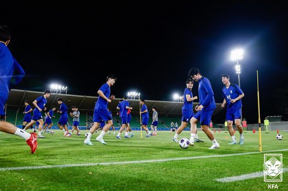 본문 이미지 - '2026 FIFA 북중미 월드컵 3차 예선' 이라크와의 경기를 앞둔 대한민국 축구대표팀이 3일(현지시간) 이라크 바스라 알 파이하 스타디움에서 훈련을 하고 있다. (대한축구협회 제공. 재판매 및 DB 금지) 2025.6.4/뉴스1