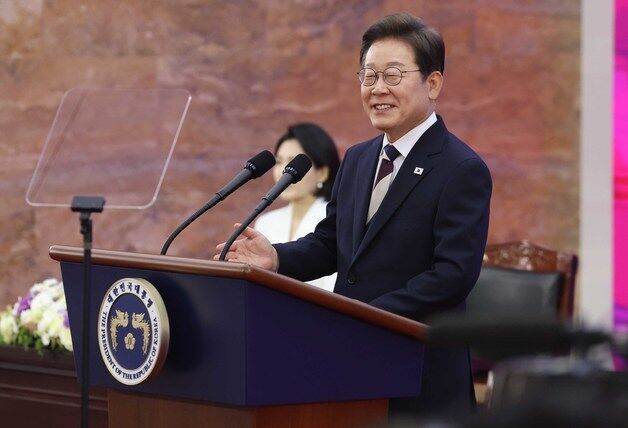 [속보] 李대통령 "규칙 지켜 피해 입는 것 결단코 용서 않겠다"