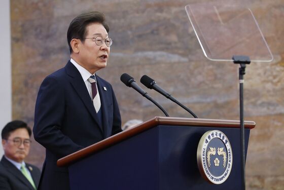 '북한·공산 세력' 표현 빼고 '평화' 강조한 李 추념사…'대북 제스처'