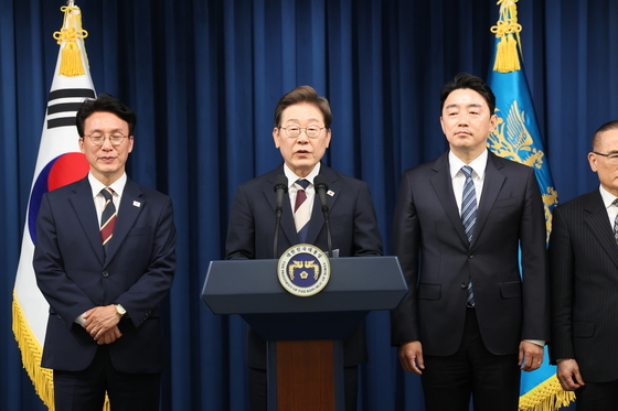 관세·중동 파고 넘은 李정부 1기…2년차 국정 드라이브 진용 꾸린다