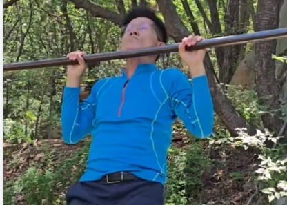 李대통령 취임 첫날 아침…김문수 '관악산 턱걸이'