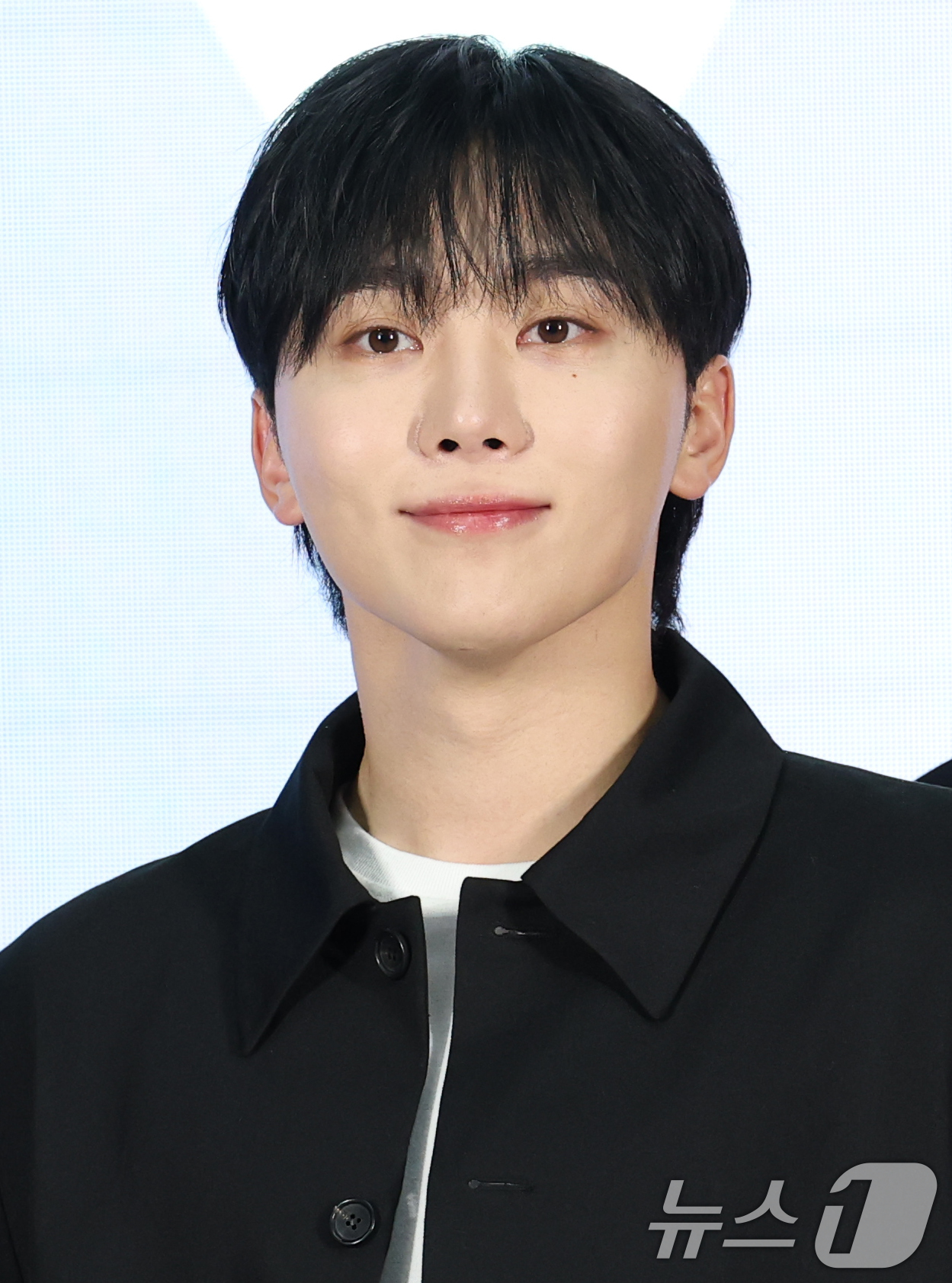 (서울=뉴스1) 권현진 기자 = 그룹 세븐틴의 승관이 4일 오후 서울 용산구 한화손해보험 한남사옥에서 열린 에어비앤비 포토행사에 참석해 포즈를 취하고 있다. 2025.6.4/뉴스1 …