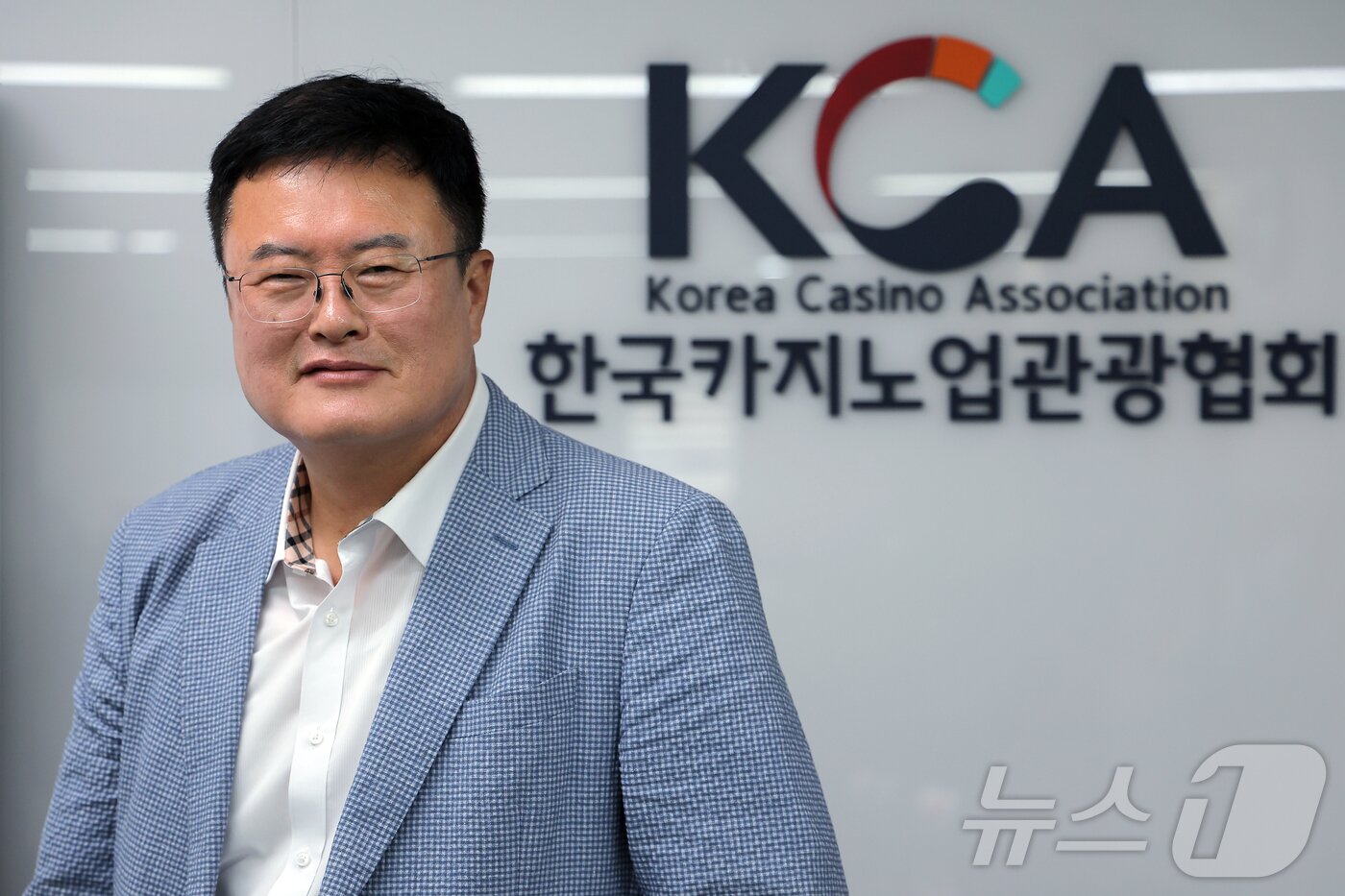 본문 이미지 - 김대현 한국카지노업관광협회 상근부회장이 4일 오전 서울 종로구 새문안로 한국카지노업관광협회에서 뉴스1과 가진 인터뷰에서 포즈를 취하고 있다. 2025.6.4/뉴스1 ⓒ News1 박정호 기자