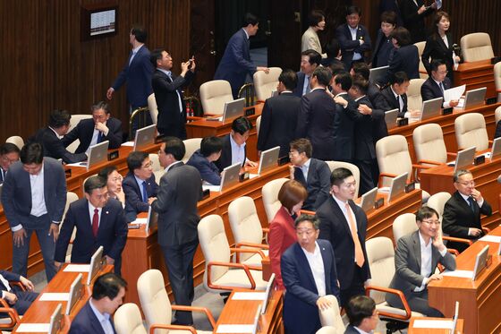 갈등 쌓인 국회, 너무 다른 '두 사람'…새 원내대표 '협치' 험로
