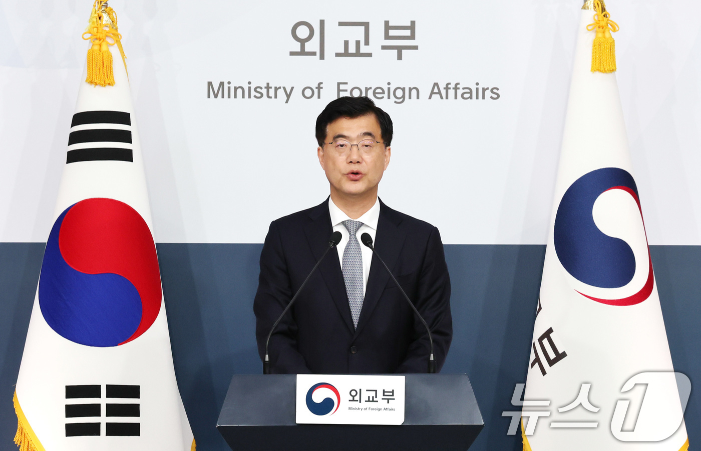 (서울=뉴스1) 임세영 기자 = 이재웅 외교부 대변인이 5일 서울 종로구 외교부 청사에서 정례브리핑을 하고 있다. 2025.6.5/뉴스1