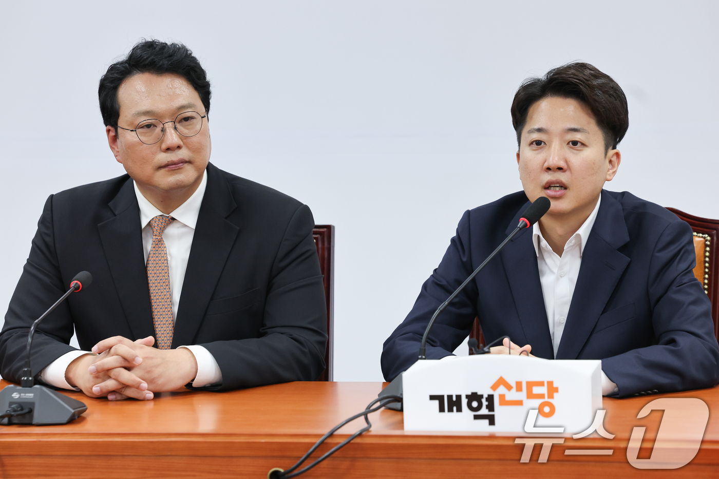 (서울=뉴스1) 안은나 기자 = 제21대 대통령 선거 후보를 지낸 이준석 개혁신당 의원이 5일 오후 서울 여의도 국회에서 열린 선거대책본부 해단식에 참석해 인사말을 하고 있다. 2 …