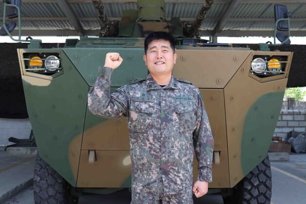 교통사고 현장서 신속한 구조 조치…2군단 이성규 상사
