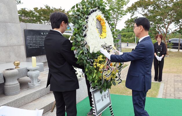 '그분들이 지킨 어제, 우리가 피워낼 내일'…고창군 현충일 추념식
