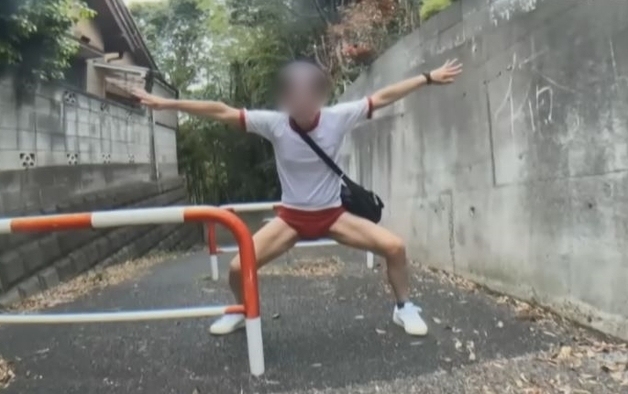 女속옷 뒤집어쓰고 주택가 배회 50대 긴급 체포 