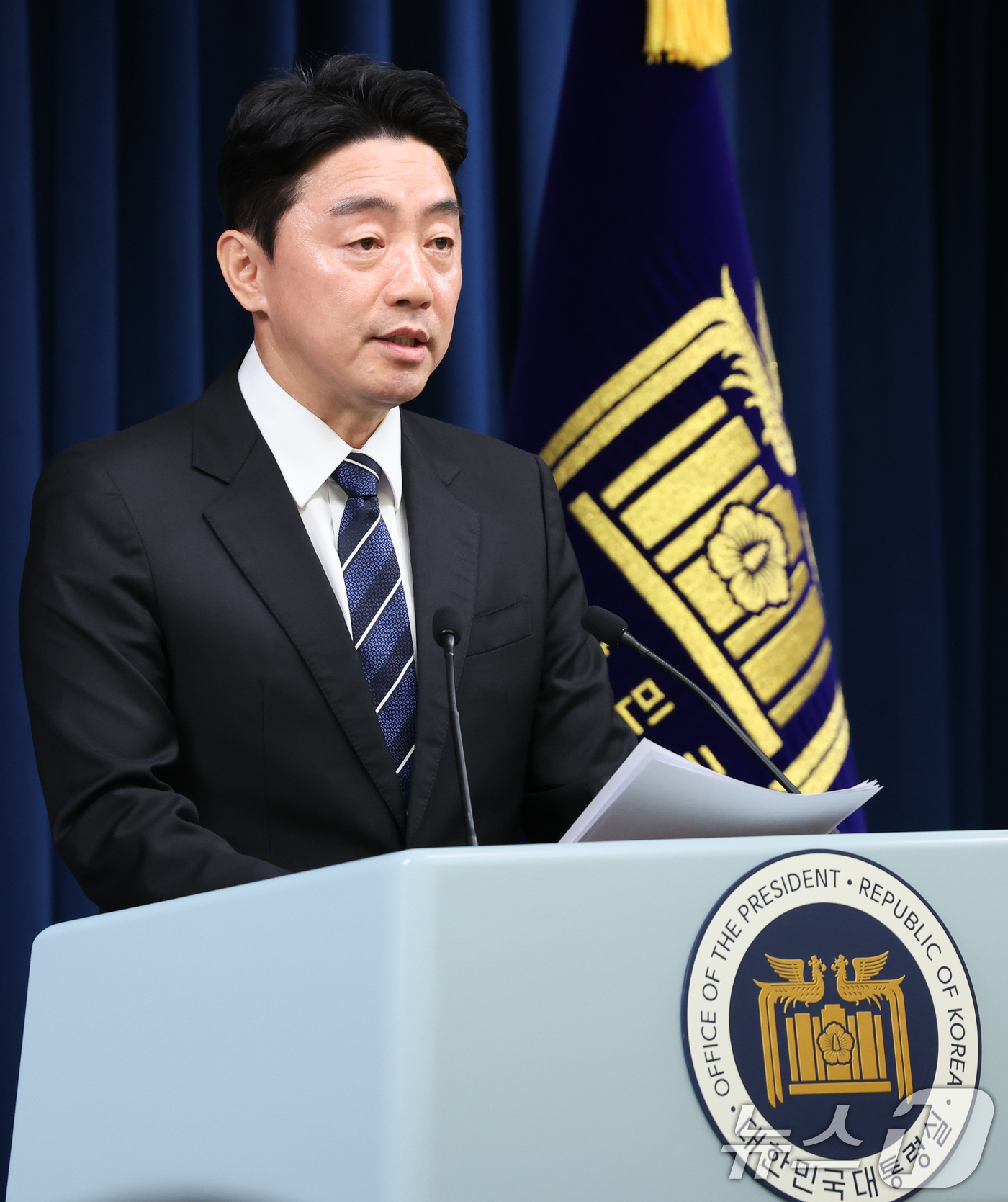 (서울=뉴스1) 허경 기자 = 강훈식 대통령 비서실장이 6일 서울 용산구 대통령실 청사에서 대통령실 조직개편안을 발표하고 있다. 2025.6.6/뉴스1