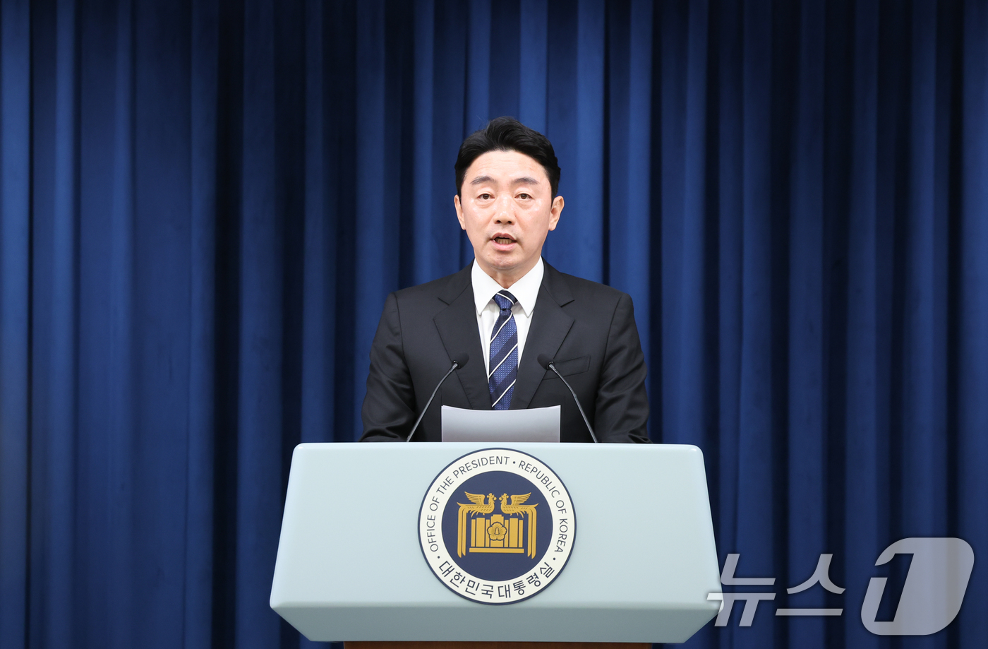 (서울=뉴스1) 허경 기자 = 강훈식 대통령 비서실장이 6일 서울 용산구 대통령실 청사에서 대통령실 조직개편안을 발표하고 있다. 2025.6.6/뉴스1