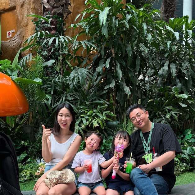 이지혜 "♥세무사 남편, 딸들 위해 새벽부터 놀이동산 대기"