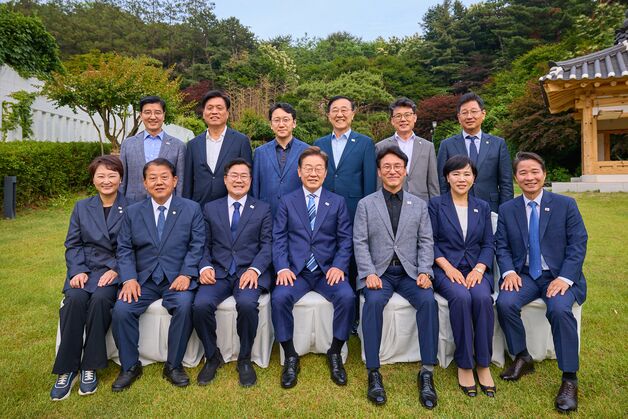 李대통령 "원팀 정신으로 진짜 대한민국…온힘 다할 것"(종합2보)