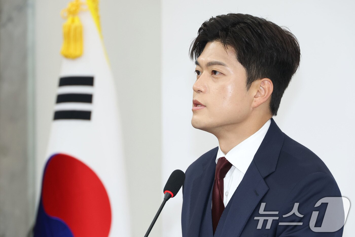 본문 이미지 - 김용태 국민의힘 비상대책위원장이 8일 오전 서울 여의도 국회에서 현안 관련 기자회견을 하고 있다. 2025.6.8/뉴스1 ⓒ News1 이광호 기자