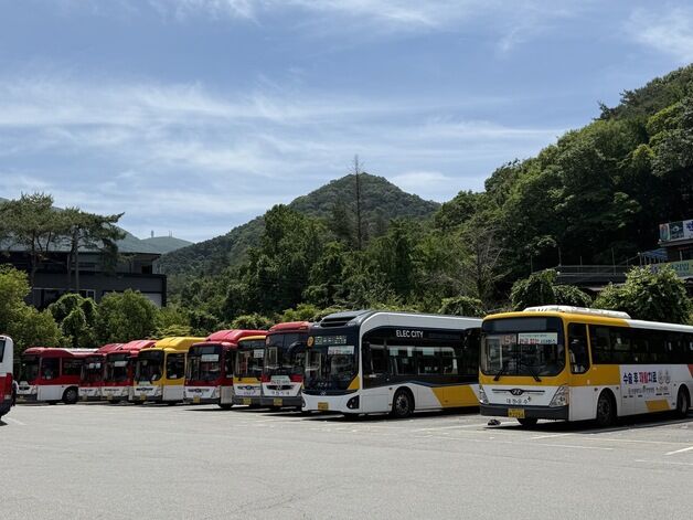 광주 버스노조, 시청 앞 천막농성…내일부터 전면파업(종합)