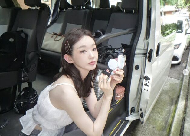 강민경, 이렇게 예뻐도 되나…감탄 나오는 인형 비주얼 [N샷]