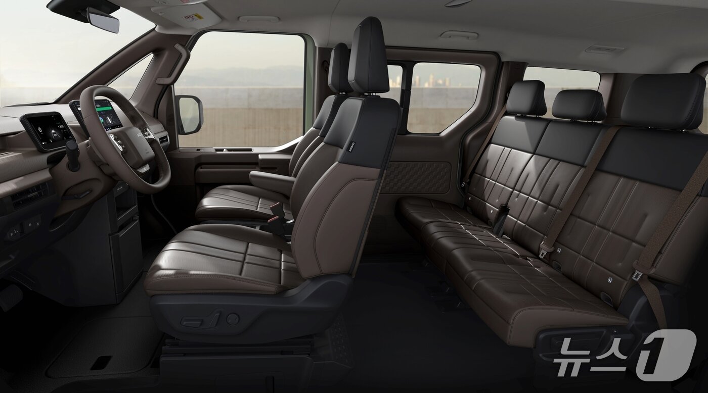 본문 이미지 - PV5 패신저 실내 (기아 제공)