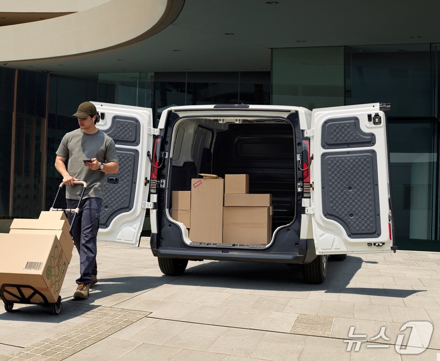 본문 이미지 - 기아 PV5 카고 (기아 제공)