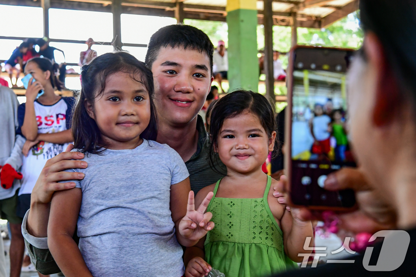 (서울=뉴스1) = 해병대는 지난 6일까지 필리핀 루손·팔라완 섬 등지에서 실시한 '2025 카만닥 훈련'에 참가했다고 9일 밝혔다.25 카만닥 훈련에 참가한 해병대 장병이 6월 …