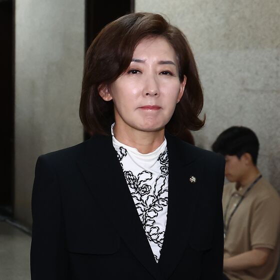 나경원, "李 굴욕적 대중관, 파도 헤쳐나갈 수 없어…나토 참석해야"