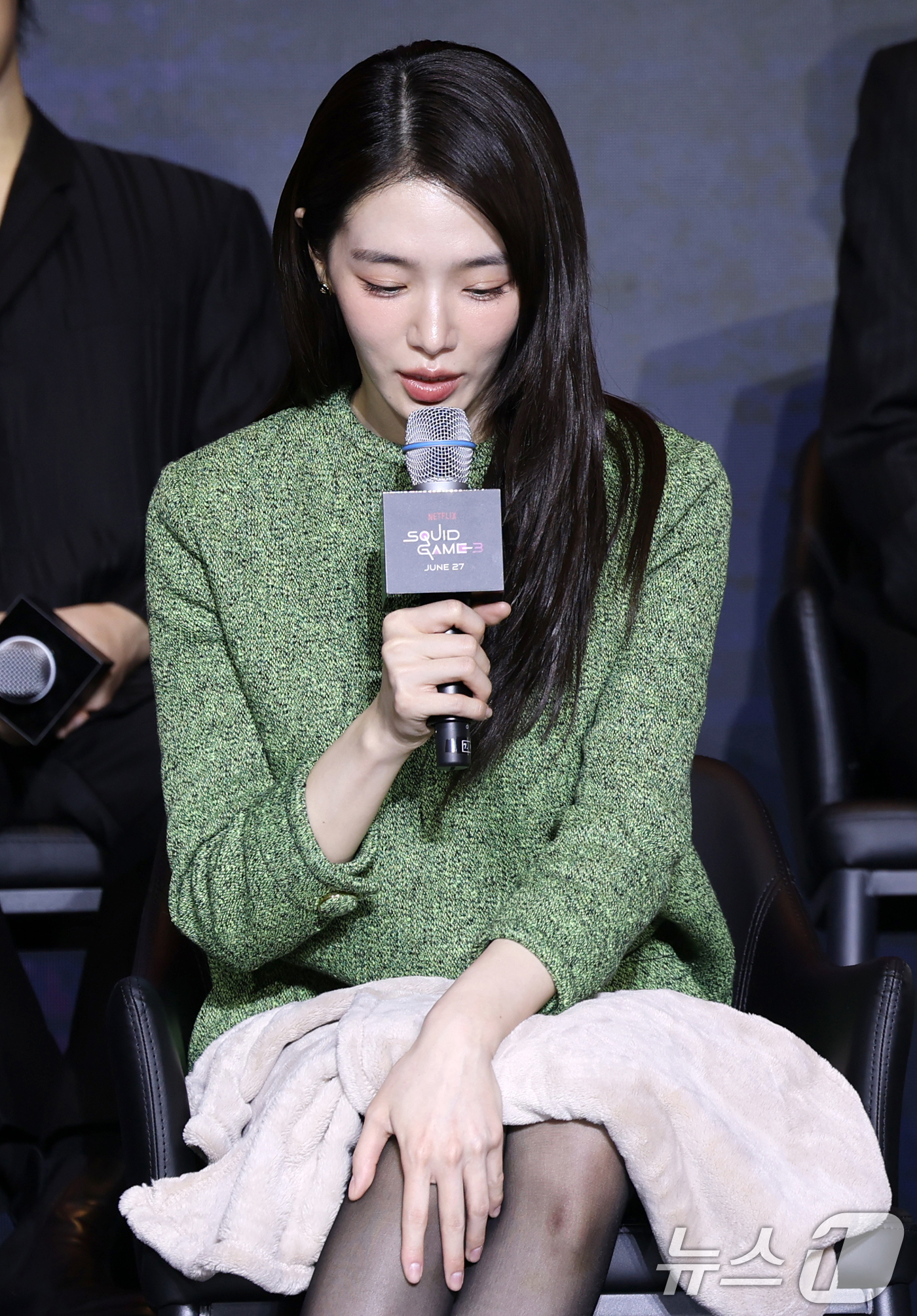 (서울=뉴스1) 권현진 기자 = 배우 박규영이 9일 서울 용산구 서울드래곤시티에서 열린 넷플릭스 시리즈 '오징어 게임' 시즌3 제작발표회에서 스포 논란에 대한 질문에 답하고 있다. …