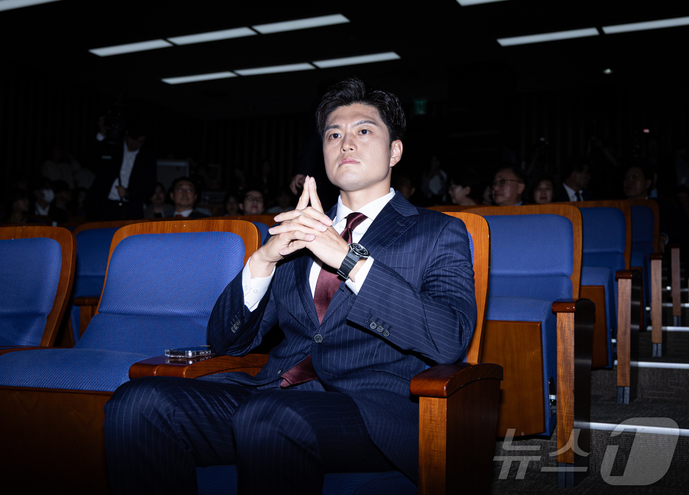 (서울=뉴스1) 이재명 기자 = 김용태 국민의힘 비상대책위원장이 9일 오후 서울 여의도 국회에서 열린 의원총회에 참석해 있다. 2025.6.9/뉴스1