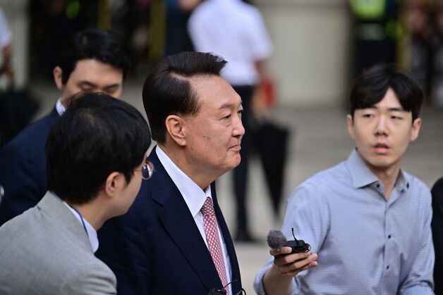 尹, 경찰 2차 소환 불응 의견서 제출…"범죄사실 성립 안 돼"
