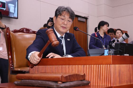 이춘석 '차명계좌 주식거래 의혹'에 전북 정치권 '술렁'