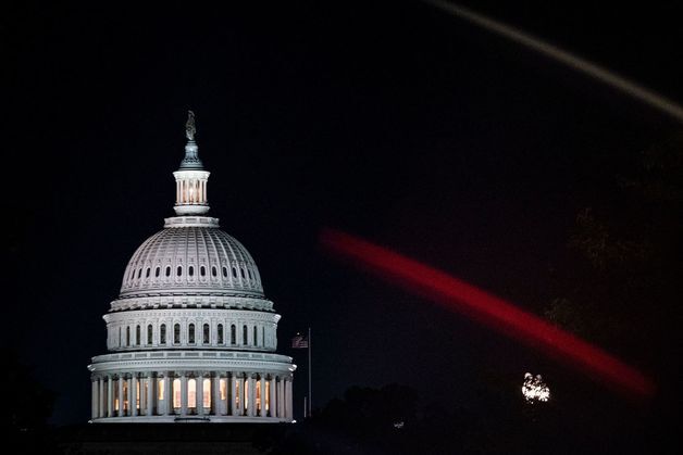美상원, 임시예산안 가결·하원 송부…"셧다운 주중 종료"(종합)