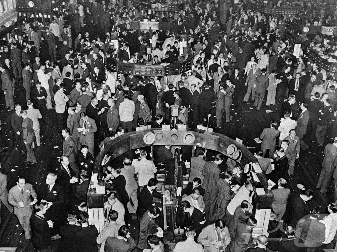 본문 이미지 - 대공황 당시인 1930년 1월 1일 월가의 모습 &#40;자료사진&#41; ⓒ AFP=뉴스1