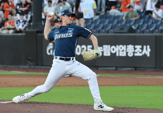 '작년 다승왕' NC 라일리, 시즌 첫 등판서 홈런 세 방 허용