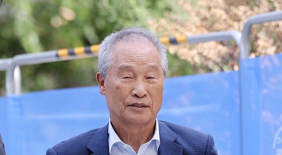 조성옥 전 삼부토건 회장, 김건희 특검 사무실 도착