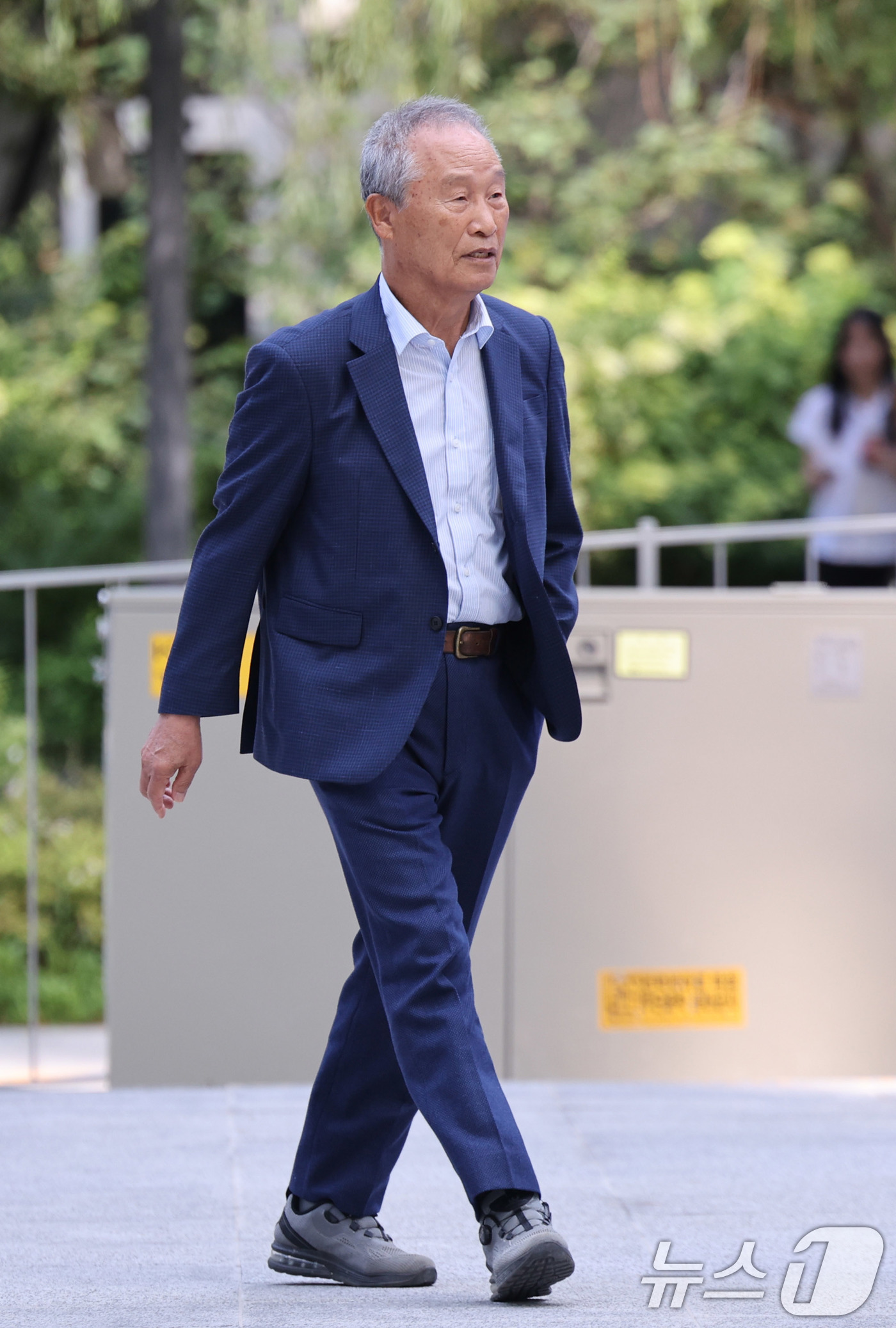 (서울=뉴스1) 박지혜 기자 = 조성옥 전 삼부토건 회장이 10일 오전 서울 종로구 윤석열 전 대통령의 부인 김건희 여사 관련 의혹을 수사하는 민중기 특별검사팀 사무실에 조사를 받 …