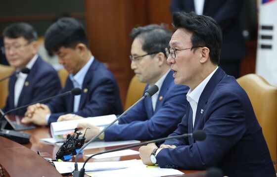 金총리, 첫 국정현안관계장관회의서 "부동산 대출규제 이행 점검"