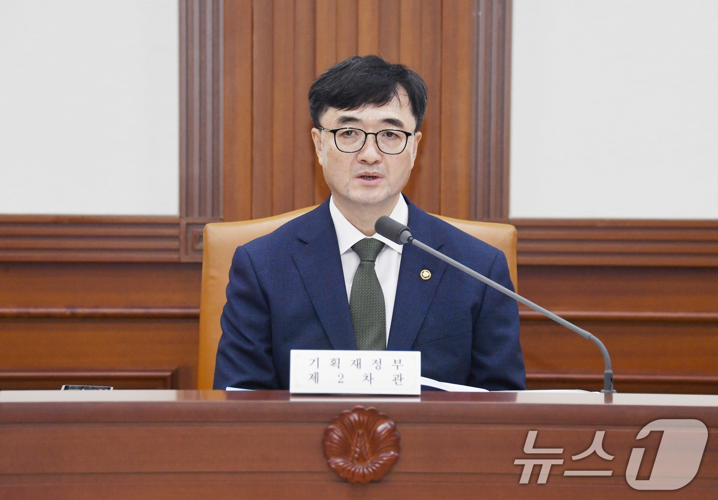 (서울=뉴스1) = 임기근 기획재정부 차관이 10일 서울 종로구 정부서울청사에서 열린 '제19차 재정집행 점검회의'를 주재하고 있다. (기획재정부 제공. 재판매 및 DB 금지) 2 …