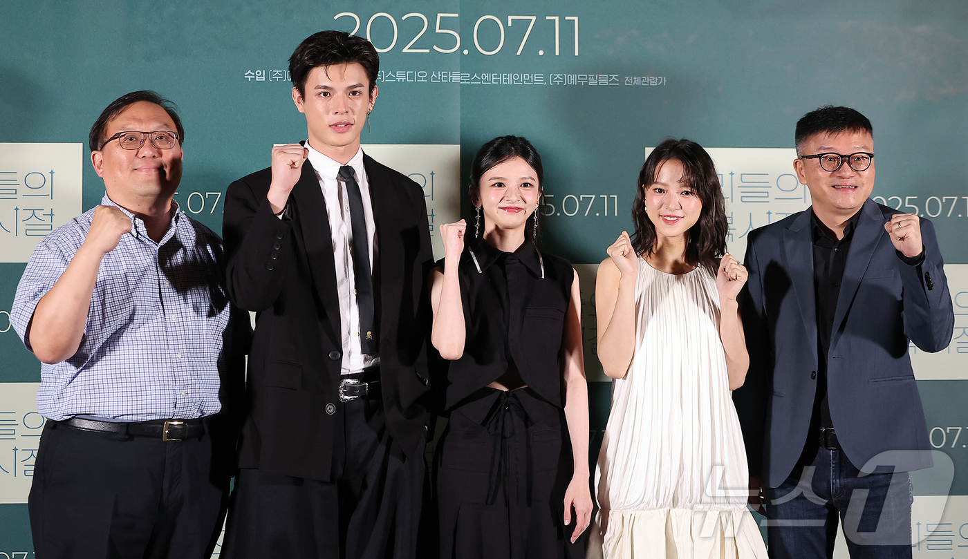 (서울=뉴스1) 김진환 기자 = 당재양 프로듀서(왼쪽부터), 대만 배우 구이태, 진연비, 항첩여, 촹칭션 감독이 10일 오후 서울 용산구 CGV용산아이파크몰에서 열린 영화 ‘우리들 …