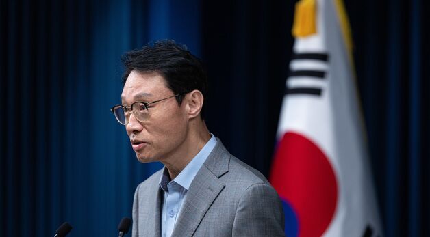 이규연 홍보수석 '수석·보좌관 회의 브리핑'