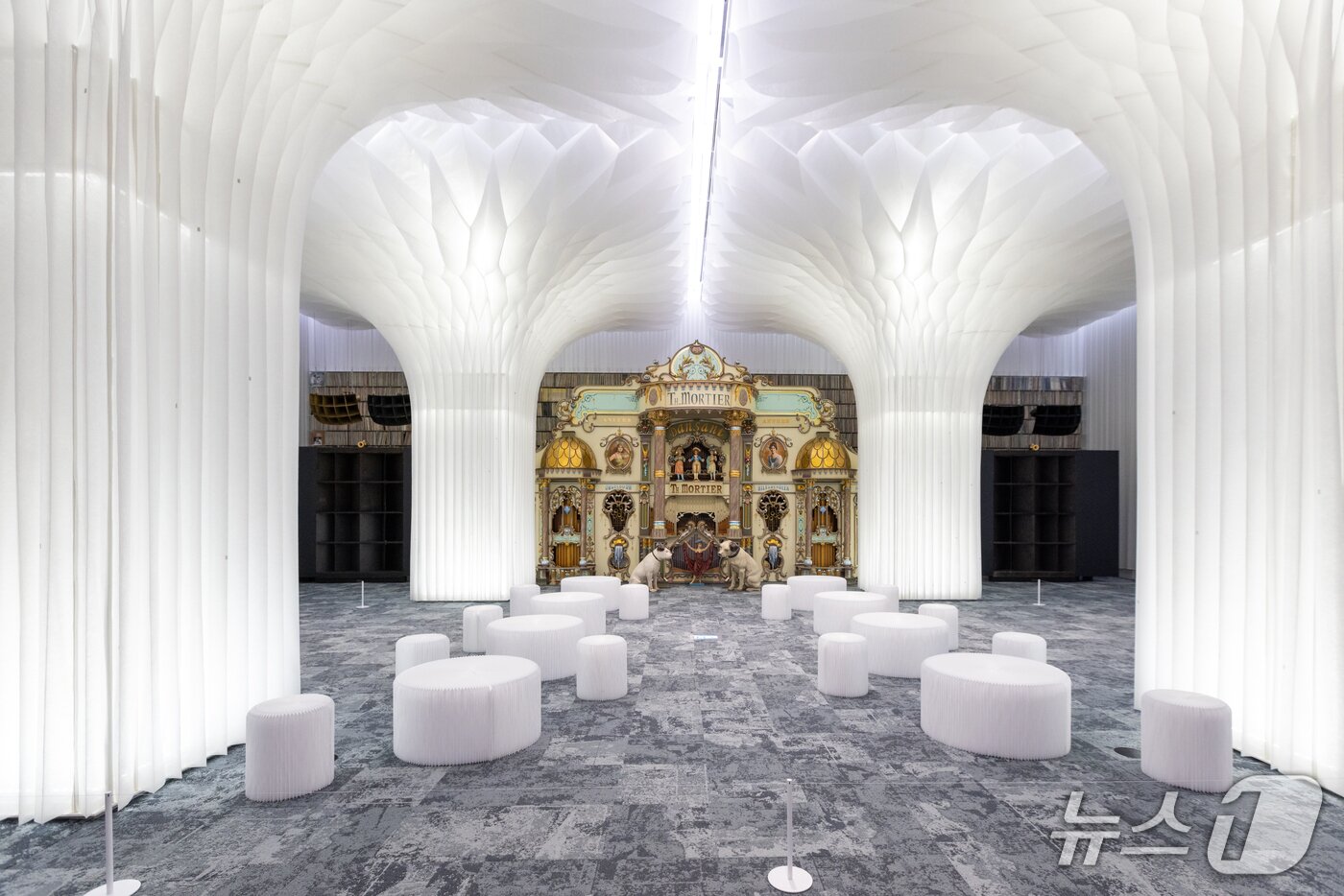 본문 이미지 - 오디움 라운지&#40;서울관광재단 제공&#41;