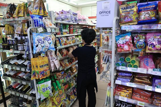 소매유통 경기회복 기대감 4년 만에 최고치…소비쿠폰·여름휴가 효과