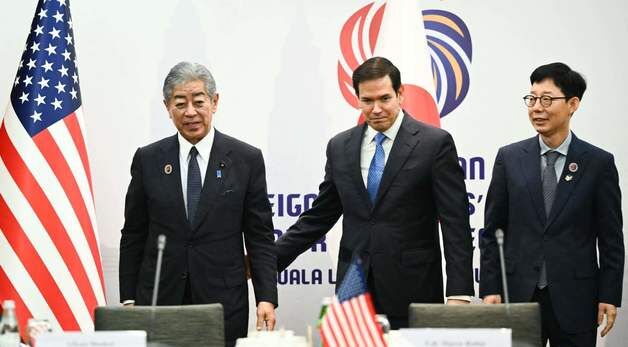 한미일 외교장관 회의 말레이시아서 개최 - 뉴스1