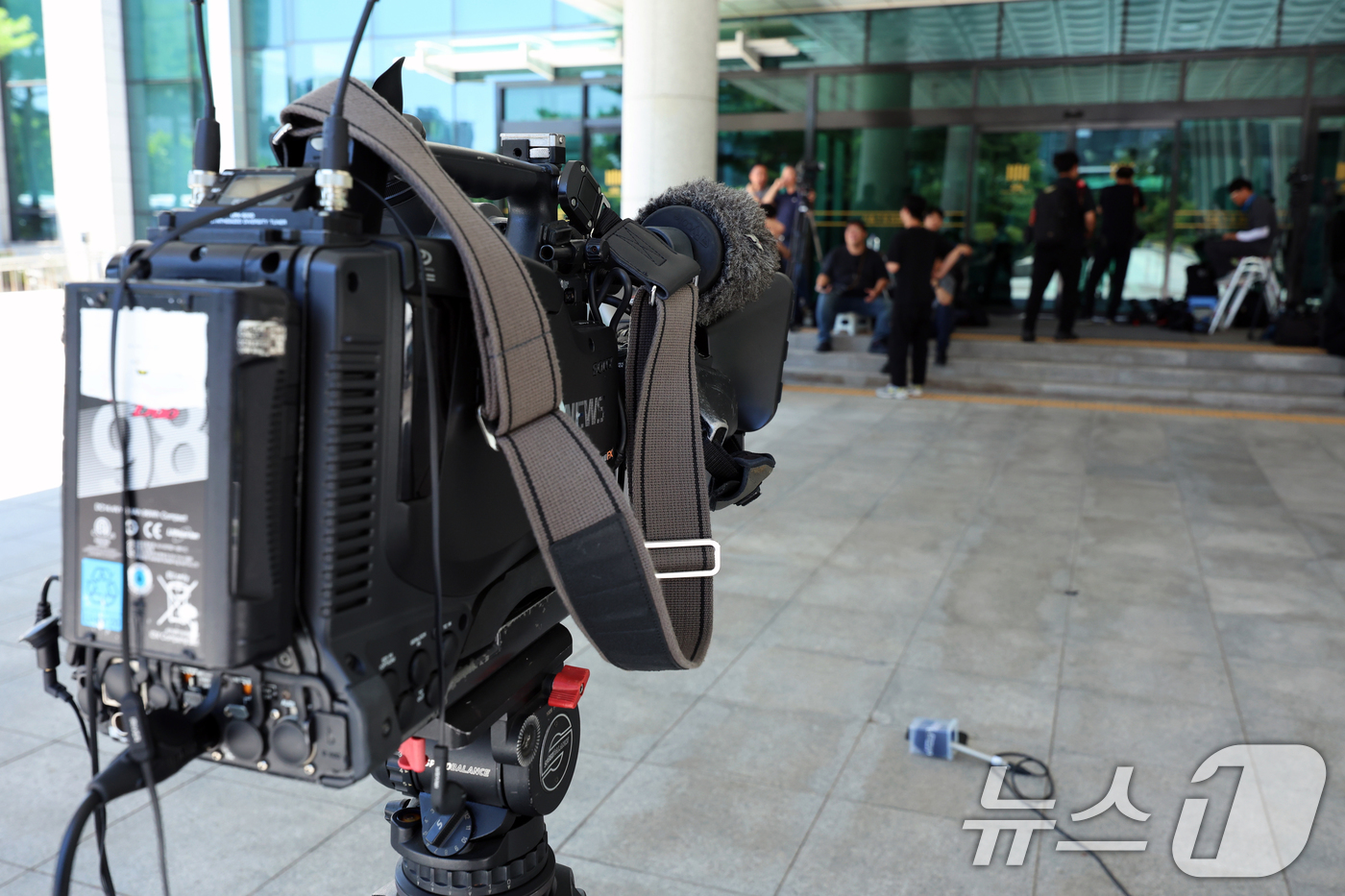 (서울=뉴스1) 황기선 기자 = 12·3 비상계엄 사태 관련 내란·외환 사건을 수사하는 내란특검팀(조은석 특별검사)이 재구속된 윤석열 전 대통령에게 출석을 요구한 11일 오후 서울 …