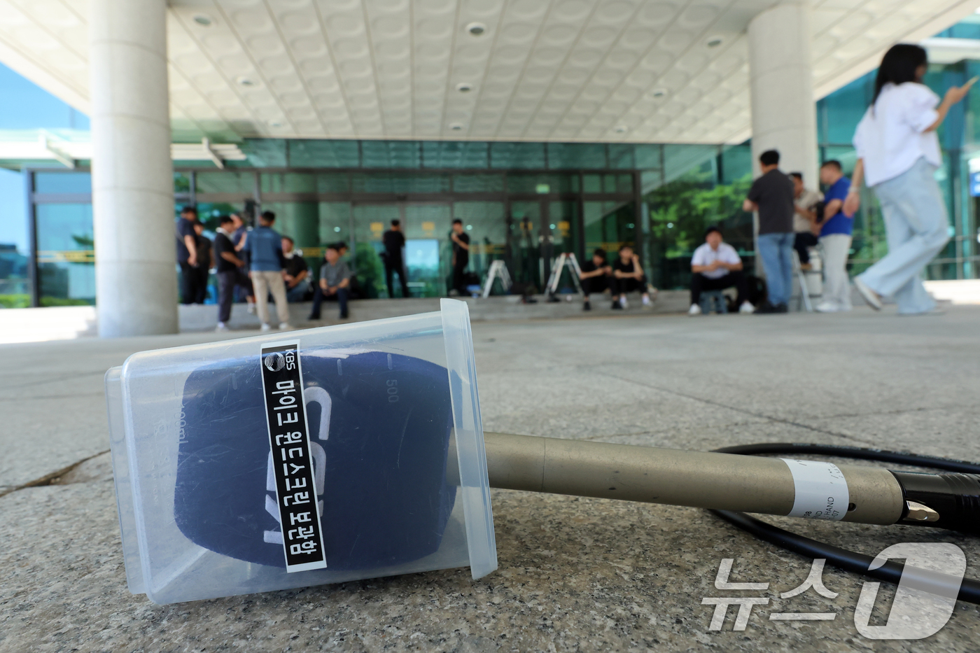 (서울=뉴스1) 황기선 기자 = 12·3 비상계엄 사태 관련 내란·외환 사건을 수사하는 내란특검팀(조은석 특별검사)이 재구속된 윤석열 전 대통령에게 출석을 요구한 11일 오후 서울 …