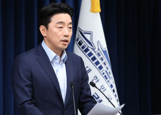 강훈식 비서실장, 첫 조각 마무리에 "대통령 눈 너무 높다"