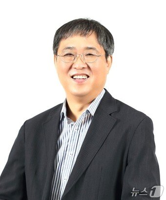본문 이미지 - 최휘영 문화체육관광부 장관 후보자&#40;놀유니버스 제공&#41;