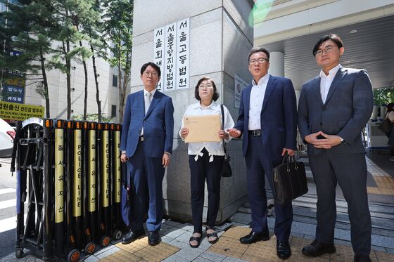 탈북민, 김정은 상대 '인권 범죄' 첫 민형사 소송 제기…법원 판단은?