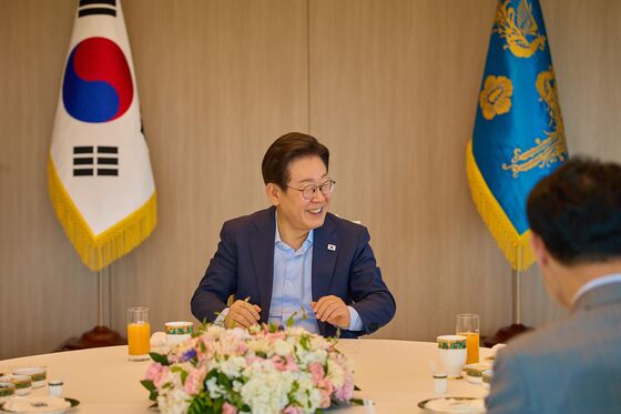 '정치인+기업인' 실용정부 첫 내각…현역의원 9명 '당정대 원팀'