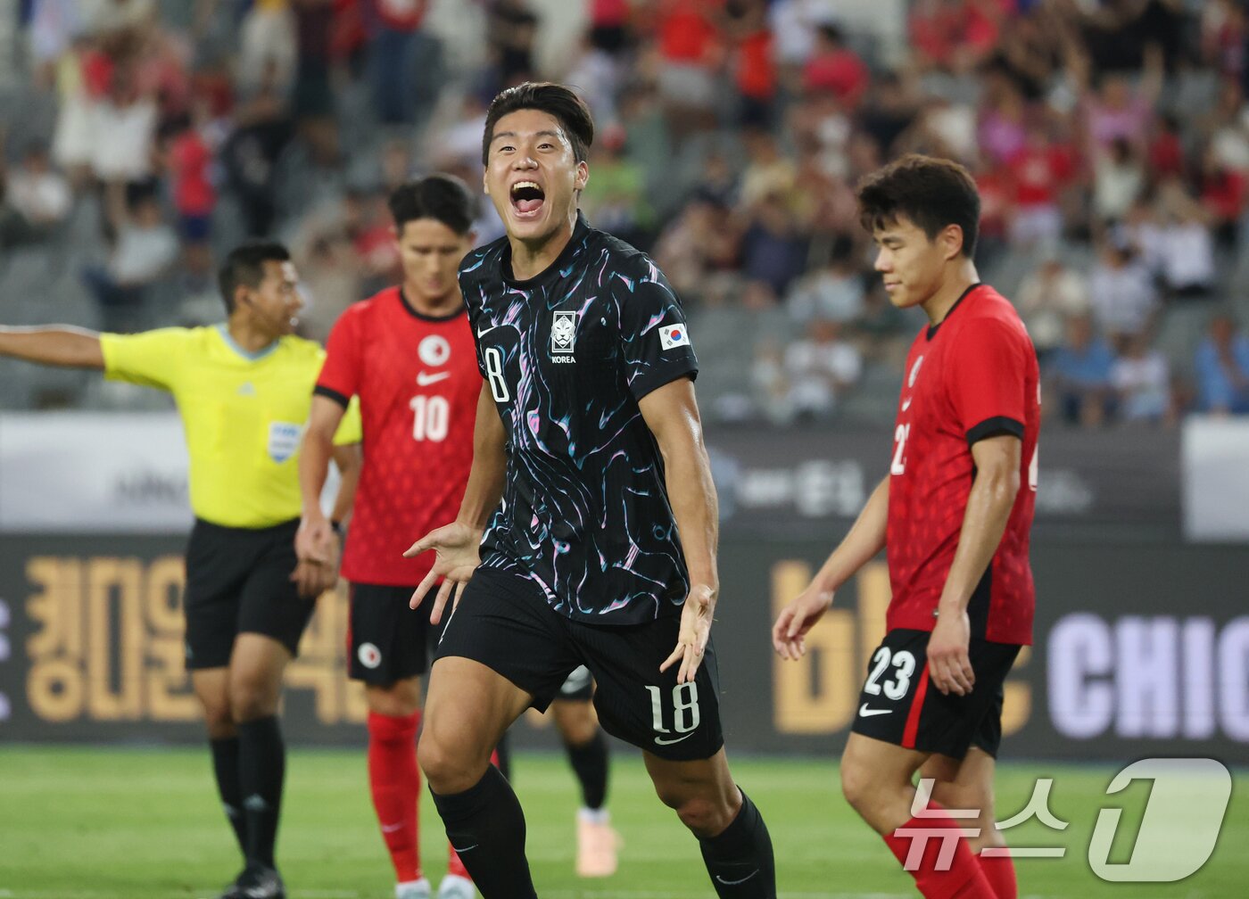 본문 이미지 - 홍콩전에서 A매치 데뷔골을 터뜨린 이호재 2025.7.11/뉴스1 ⓒ News1 김영운 기자