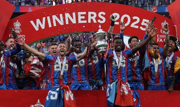 'UEFA 규정 위반' 크리스털 팰리스, UEL 출전권 박탈