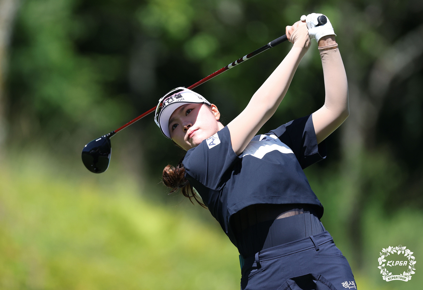 (서울=뉴스1) 이동해 기자 = 김민선이 12일 강원도 정선군에 위치한 하이원 컨트리클럽에서 열린 '하이원리조트 여자오픈 2025' 3라운드 2번홀에서 티샷을 구사하고 있다. (K …