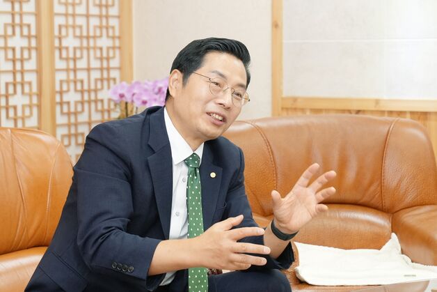 연임 성공한 구재이 회장 "세무사 위상 높이는데 향후 2년 집중"